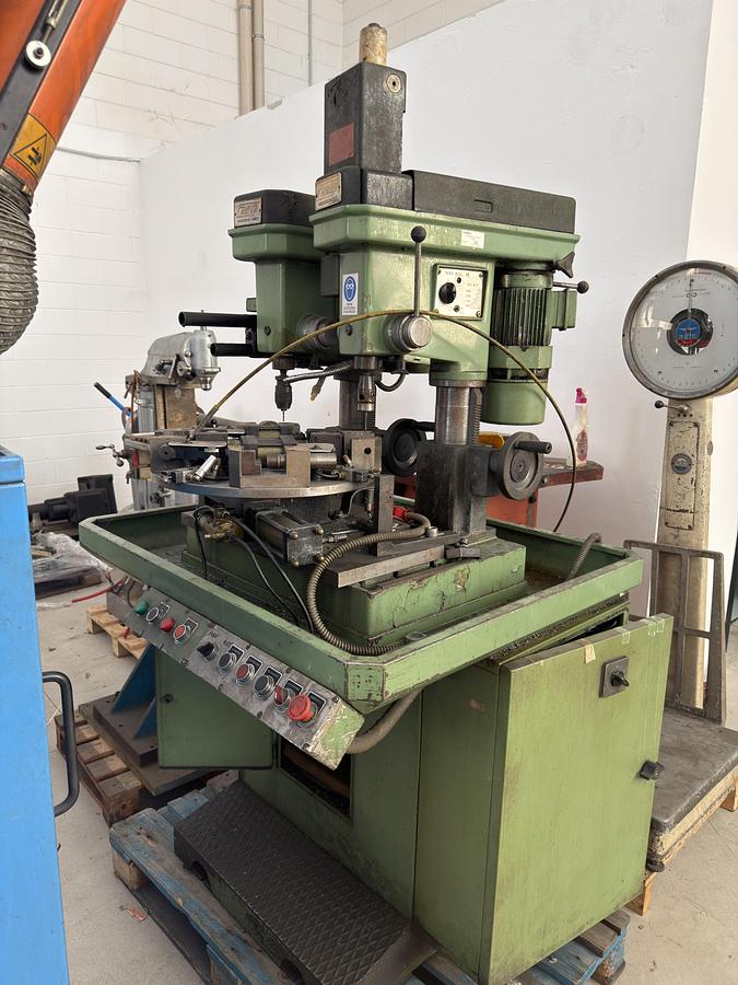 Usato TRAPANI CON TAVOLA A SCATTI