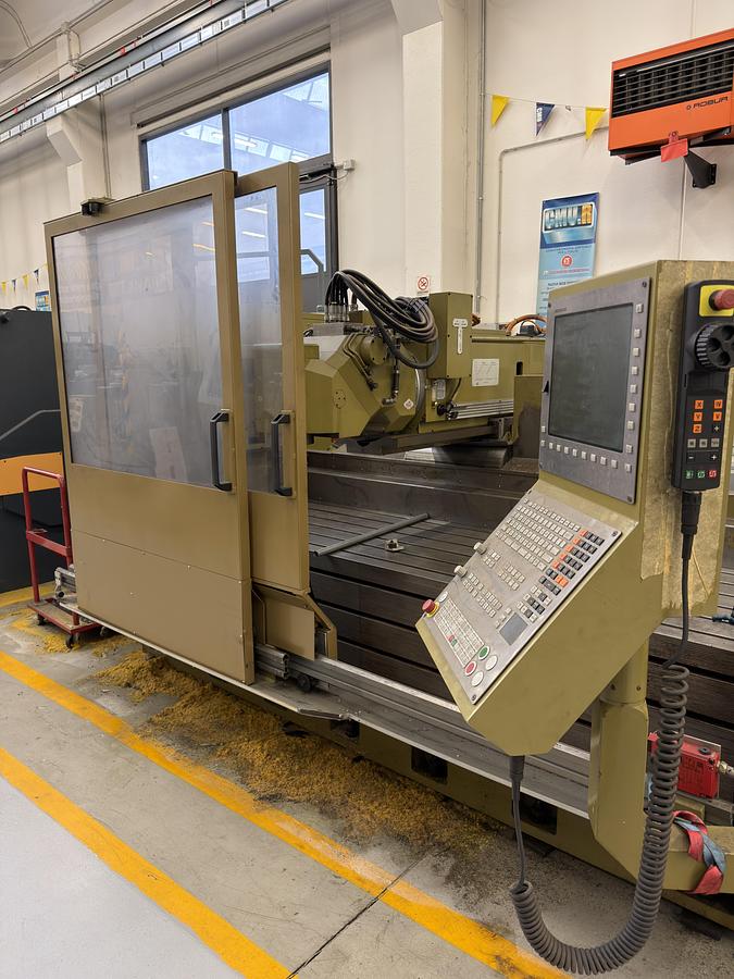 Usato FRESATRICE DA BANCO FISSO OMV