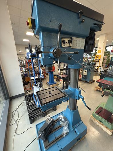 Usato TRAPANO A COLONNA DRILL 40 CON TAVOLA GIREVOLE