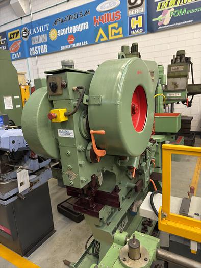 Usato CESOIA UNIVERSALE OMERA 14