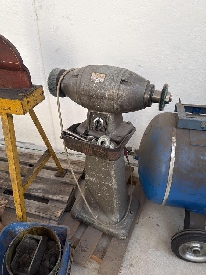 Usato SMERIGLIATRICE 