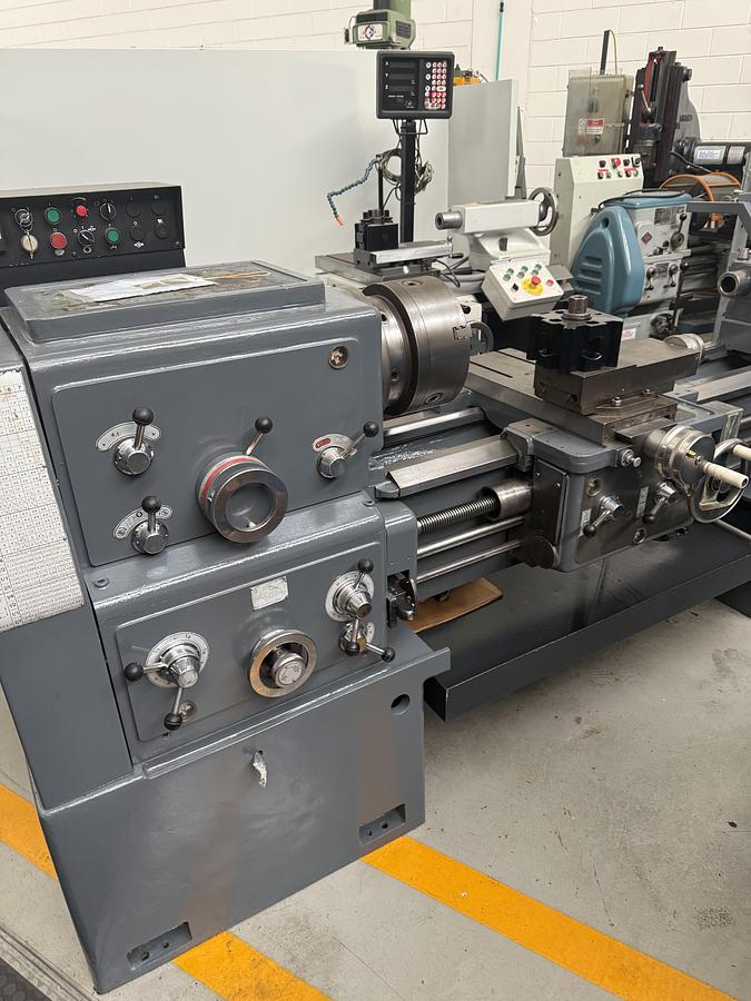 Usato Tornio parallelo usato - CMT URSUS 250x3000 p.b.105