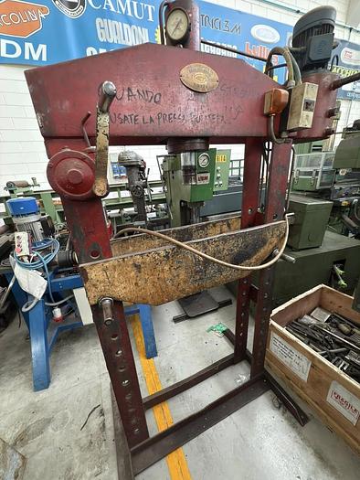 Usato Pressa x officina 50 ton idraulica