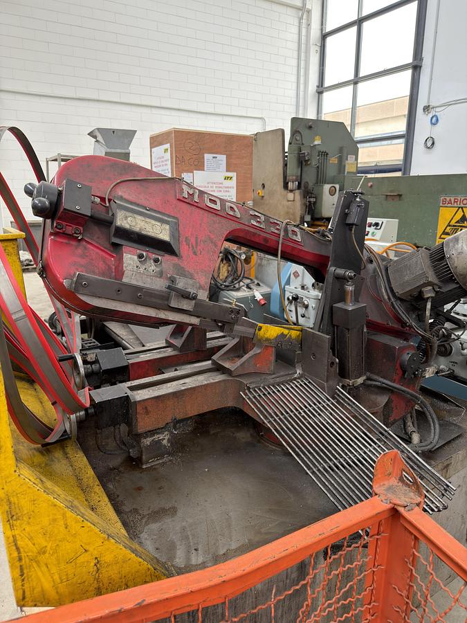 Usato SEGATRICE AUTOMATICA BIANCO MOD 330