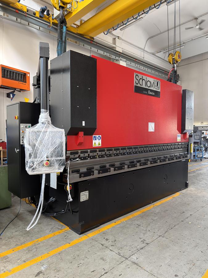 Usato Pressa piegatrice schiavi 220 ton x 4100
