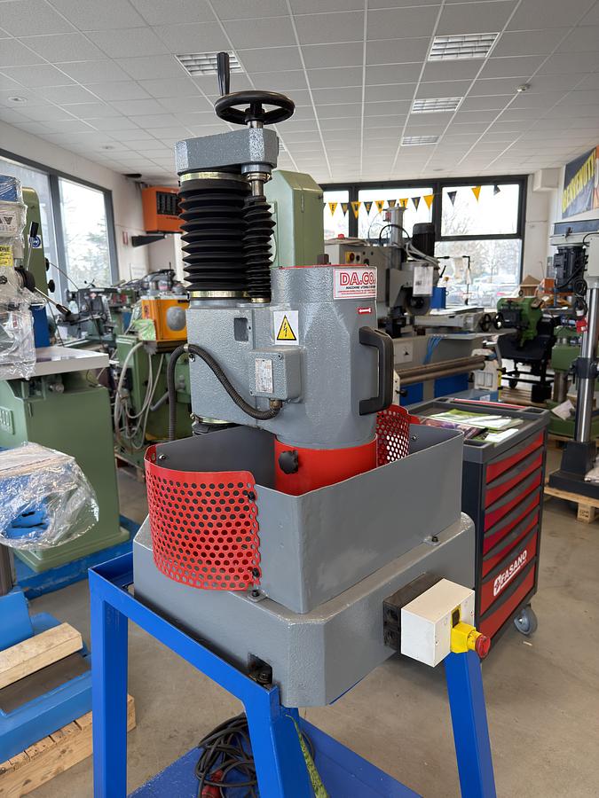 Usato LAPIDELLO DA BANCO COMPLETO