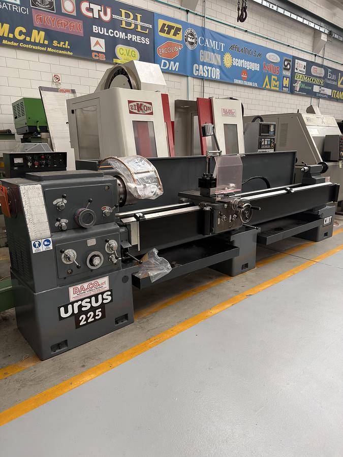 Ricondizionato Tornio parallelo usato - CMT URSUS 250x3000 p.b.105