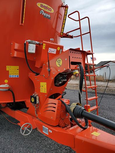 Used 2019 Seko Tiger VML450 Feed Mixer ** Like New **