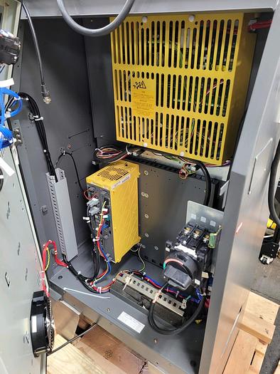 Used Fanuc M-16ib/20 Industrial Robot with RJ3IC(R-30ia) Controller