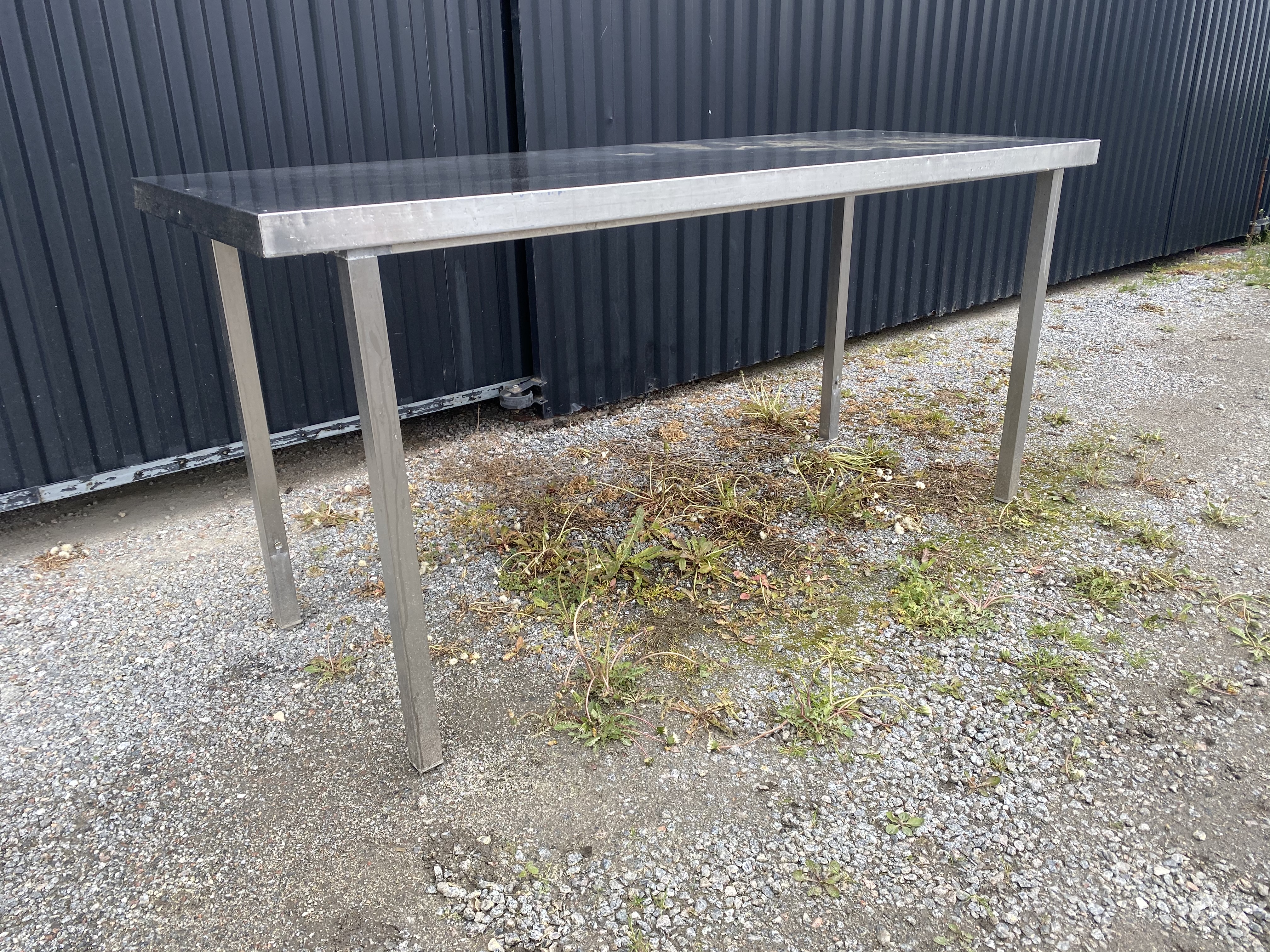 Begagnad Arbetsbord Rostfritt 180x70cm