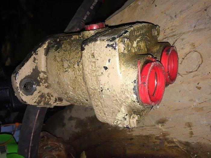 Used 0 Vickers 50421213-U Slow Feed Pump