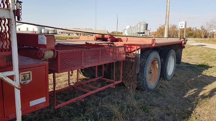 Used 1987 Pacific 4 Axle Carrier Style Oilfield Pump / Kill Truck