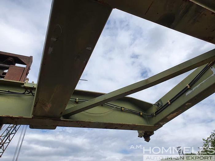 Gebruikt CATERPILLAR 988 CONTAINER-SPREADER