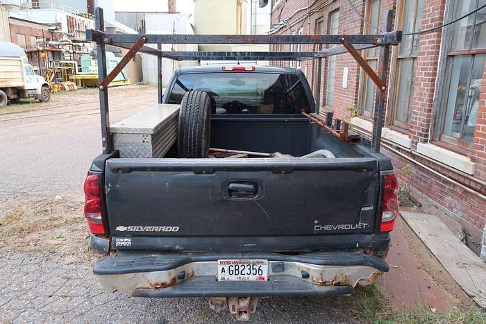 Used 2004 CHEVROLET 1500 SILVERADO 4X4 PICKUP TRUCK