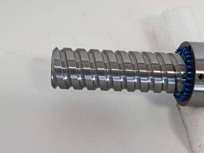 Geschliffener Präzisions Kugelgewindetrieb mit Lager, D40 mm, 908 mm, Steinmeyer, neu