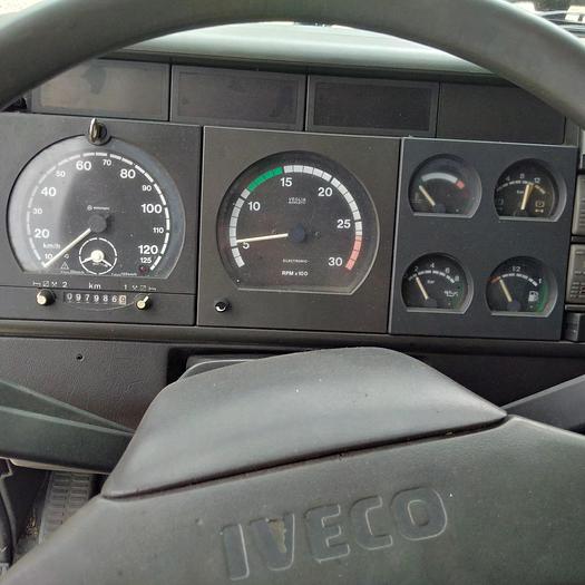 Usado 2001 Iveco Eurotech 440E40 tractor unit
