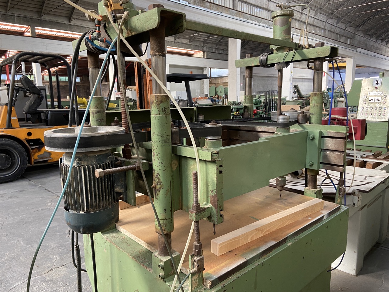 Usato Foratrice verticale a 2 mandrini, marca Camam