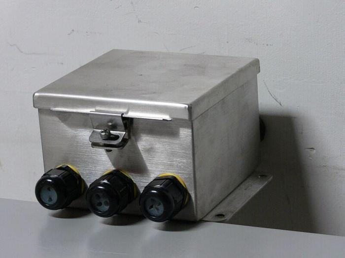 Used Hoffman J BOX A606CHNFSS HINGED COVER 6" X 6" X 4"