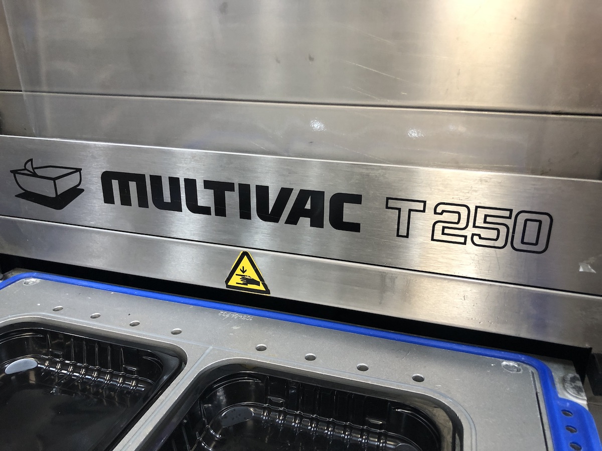 Used Multivac T250 MAP-traysealer. Semi or fully-automatic, excellent condition.