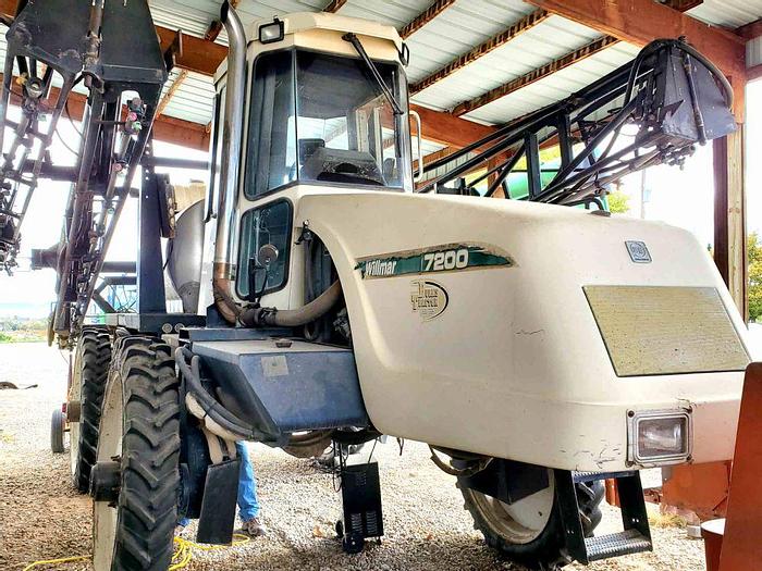 Used Willmar 7200 Sprayer w/ 90' Boom