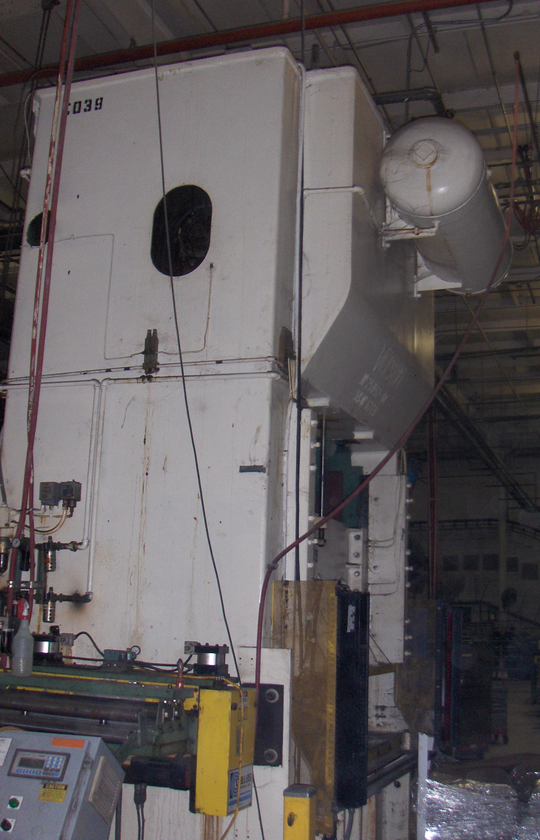 Used 250 ton Verson Straight Side Press