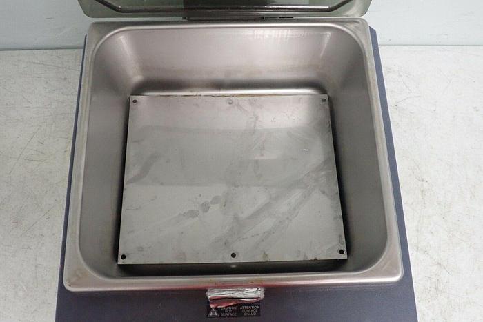 Used Fisher Scientific 15-462-10 Isotemp 210 Heated Water Bath with Lid