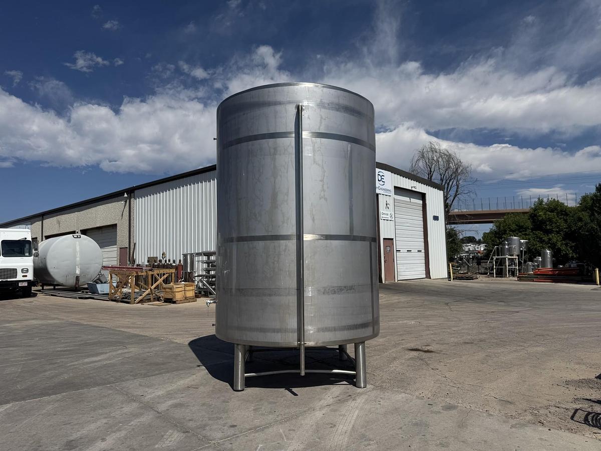 Refurbished 3000 GALLON JACKETED HOLD TANK