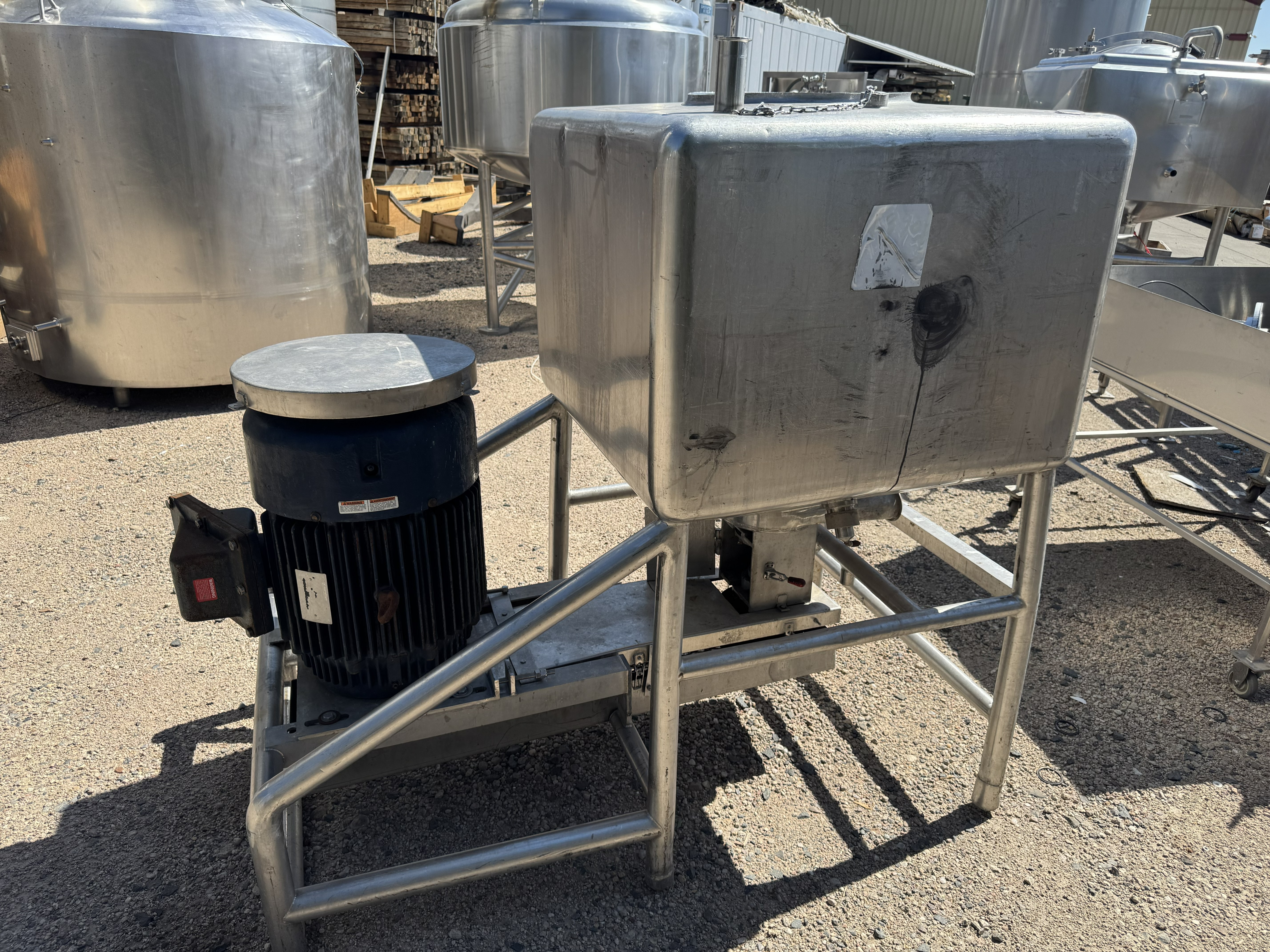 Tested 165 GALLON LIQUIFIER TANK
