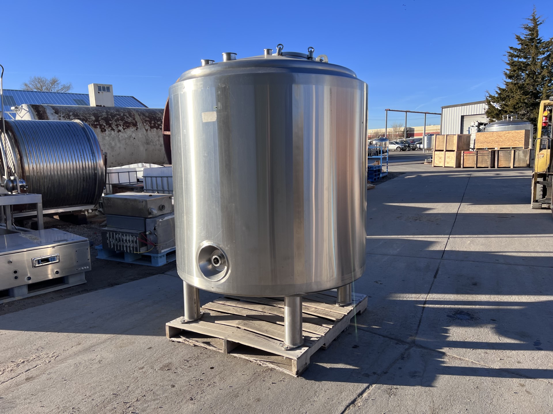 Refurbished 350 GALLON INSULATED STORAGE TANK