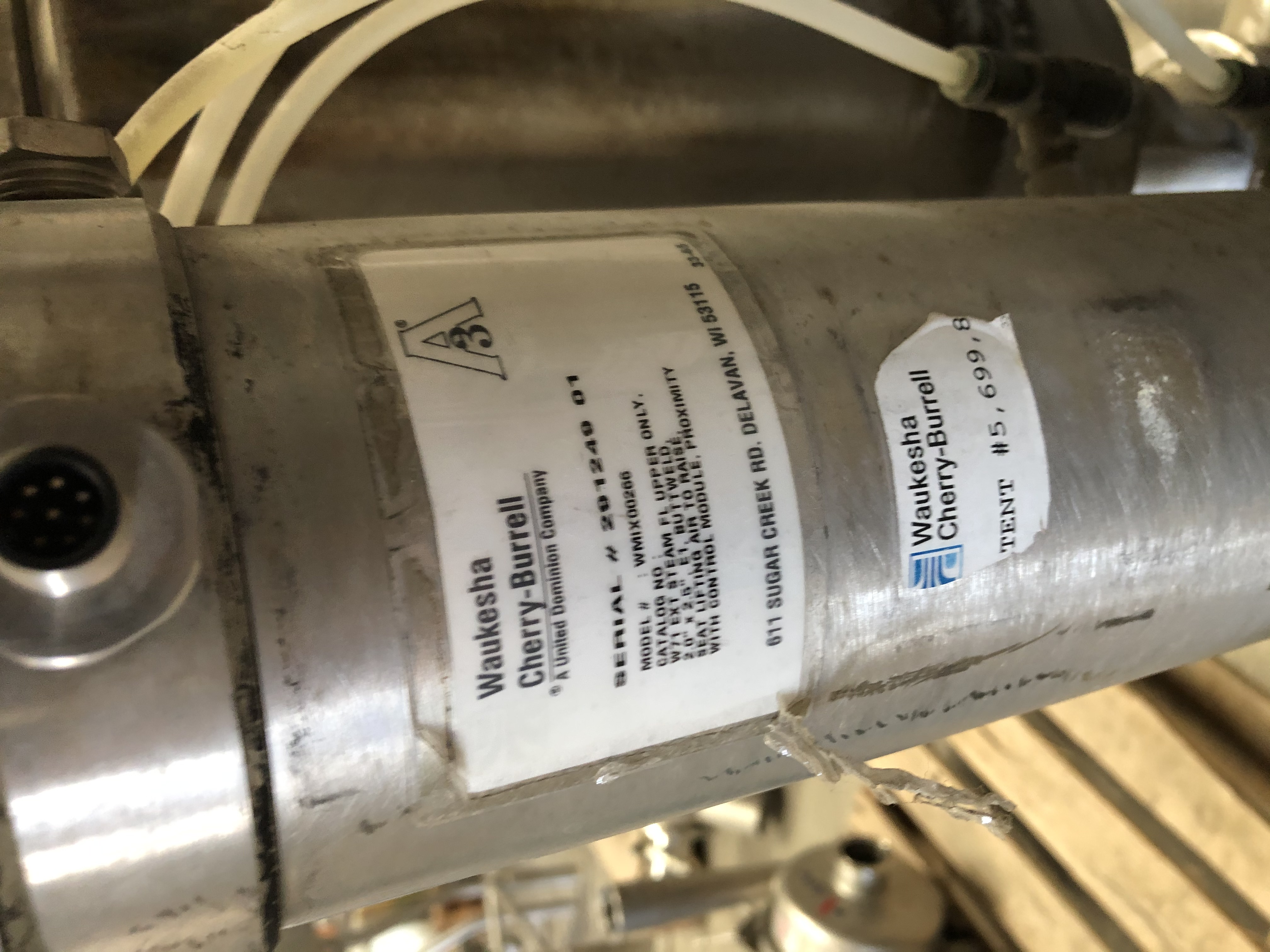 Used 4X2 CLUSTER OF 2" MIXPROOF VALVES