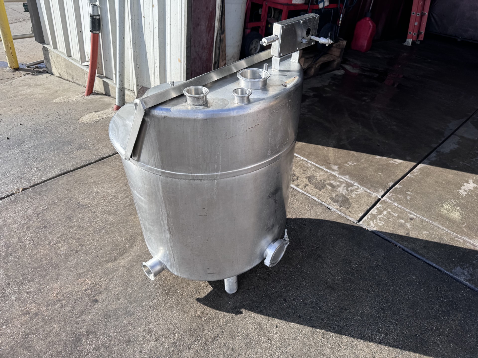 Used 40 GALLON BALANCE TANK