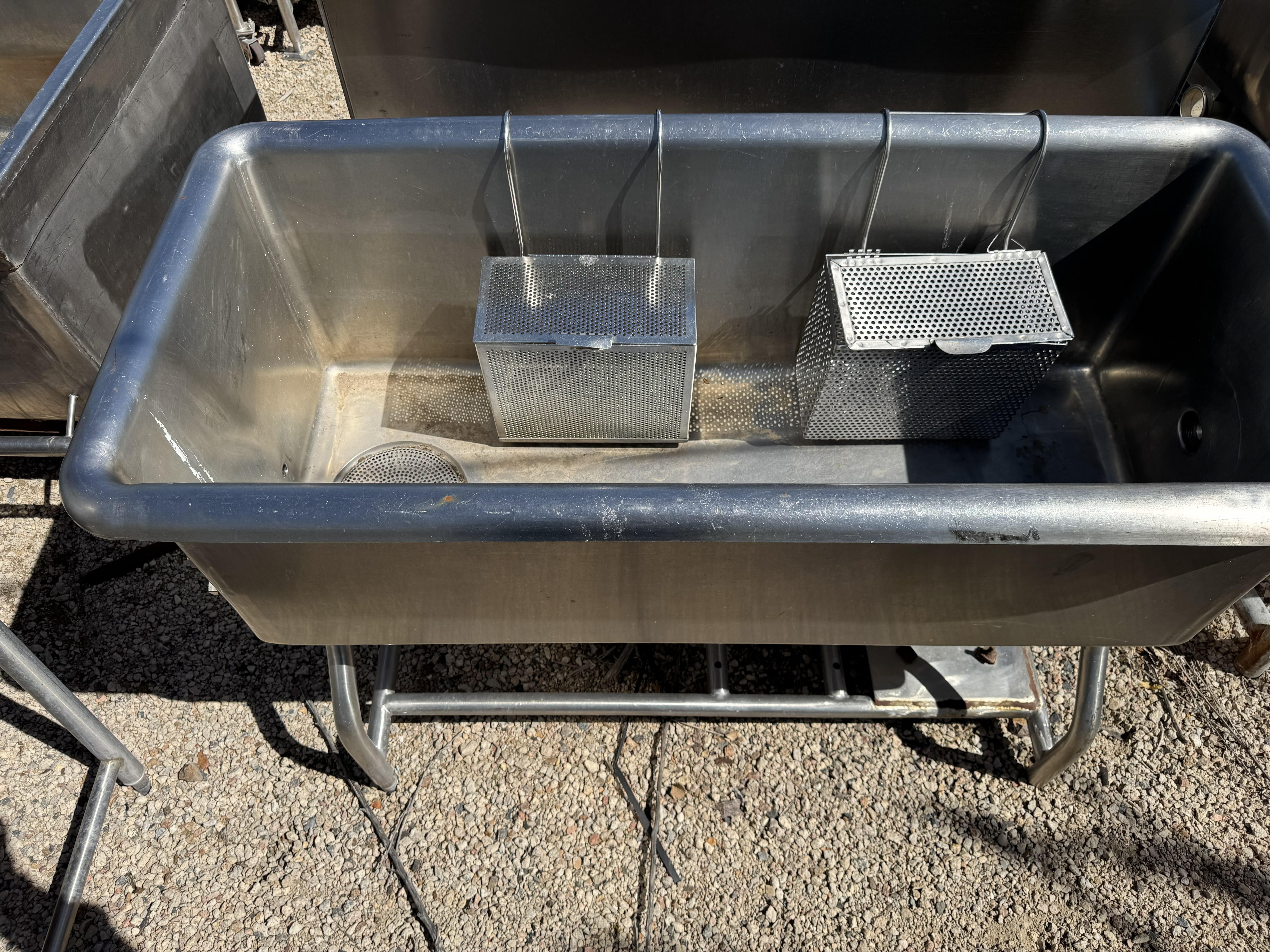 Used 70 GALLON COP SINK
