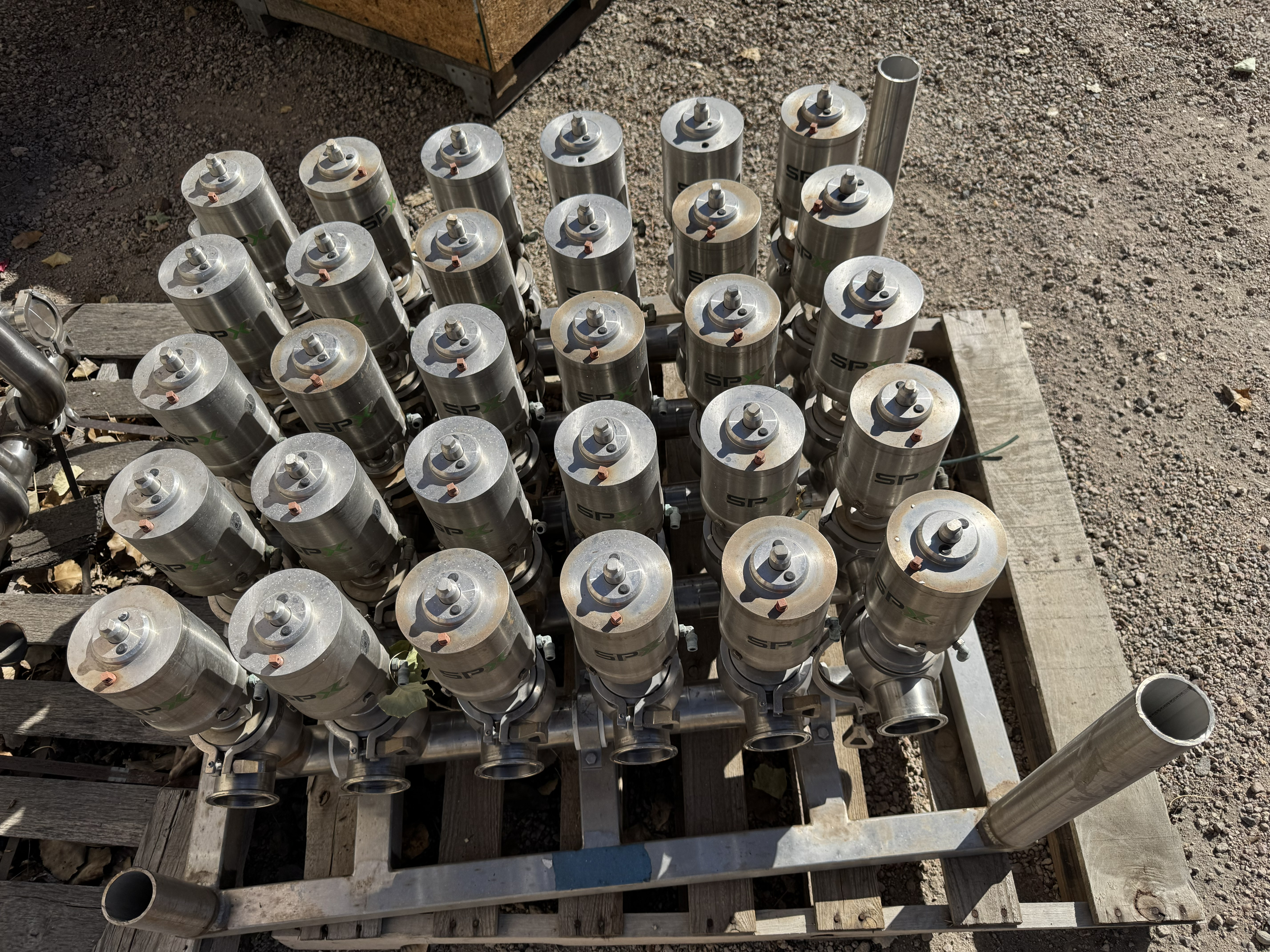 Used WAUKESHA W61 VALVE CLUSTER