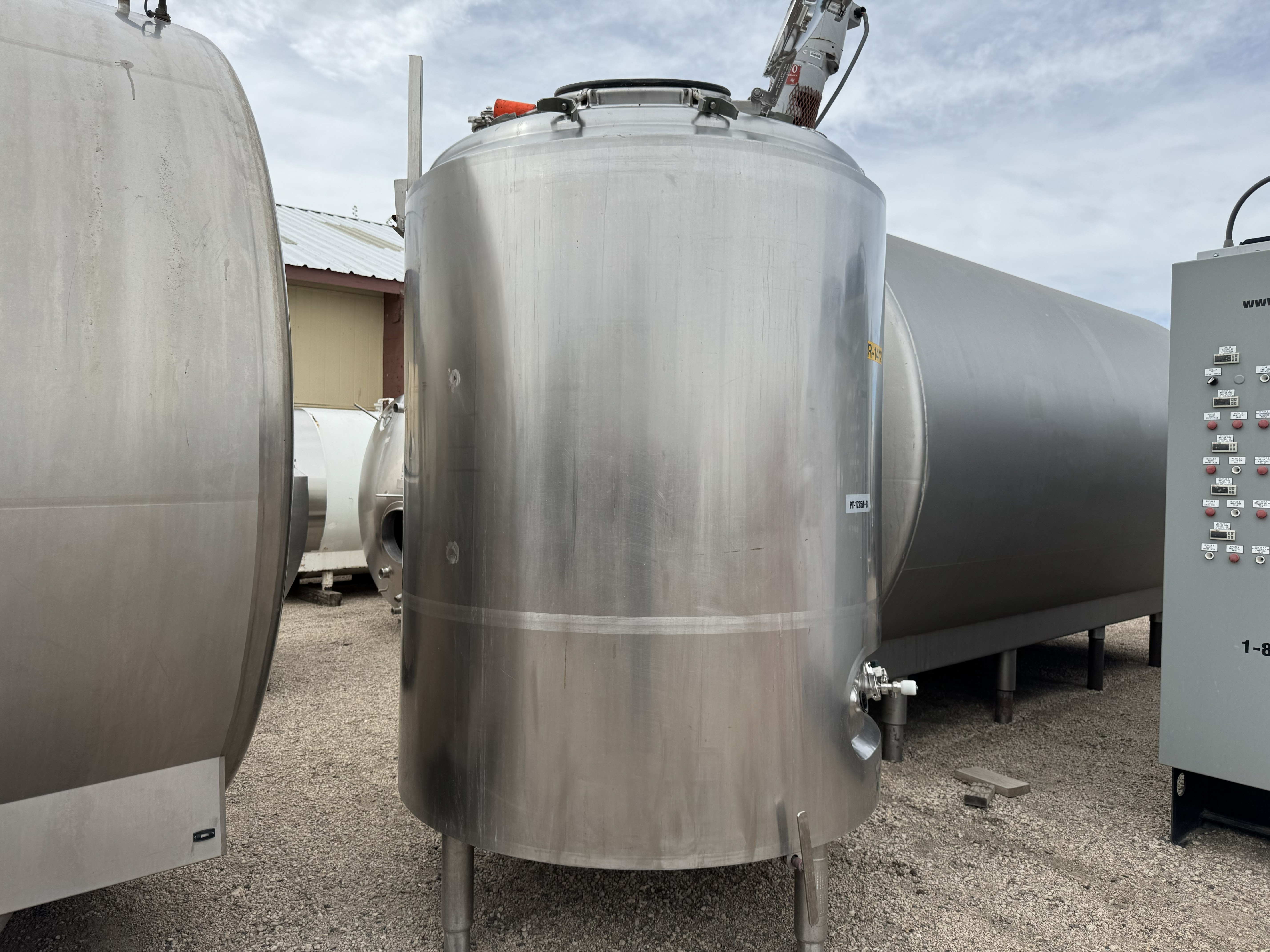 Used 2500 LITERS PROCESSOR TANK