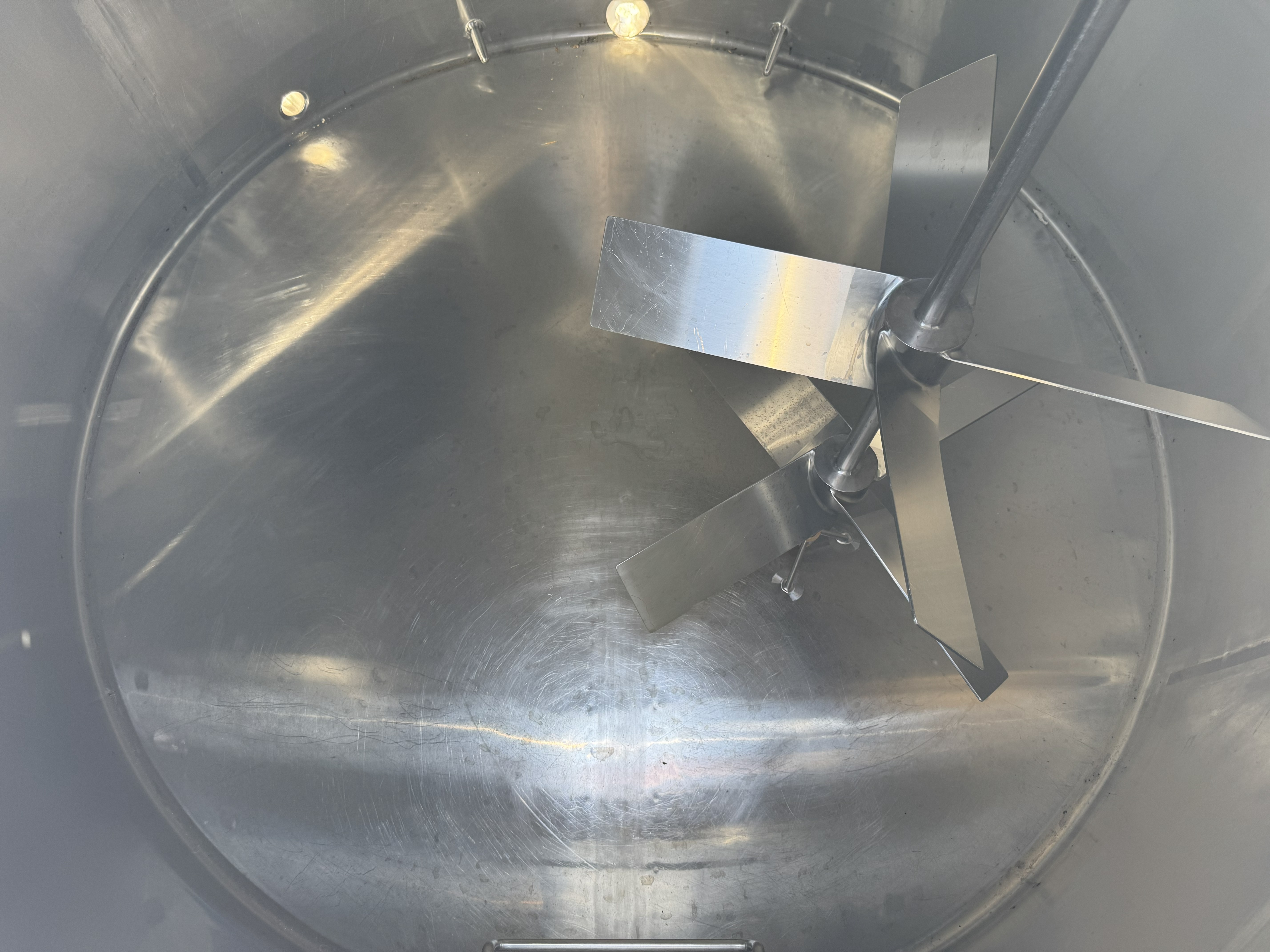Refurbished 2,500 GALLON PASTEURIZER TANK