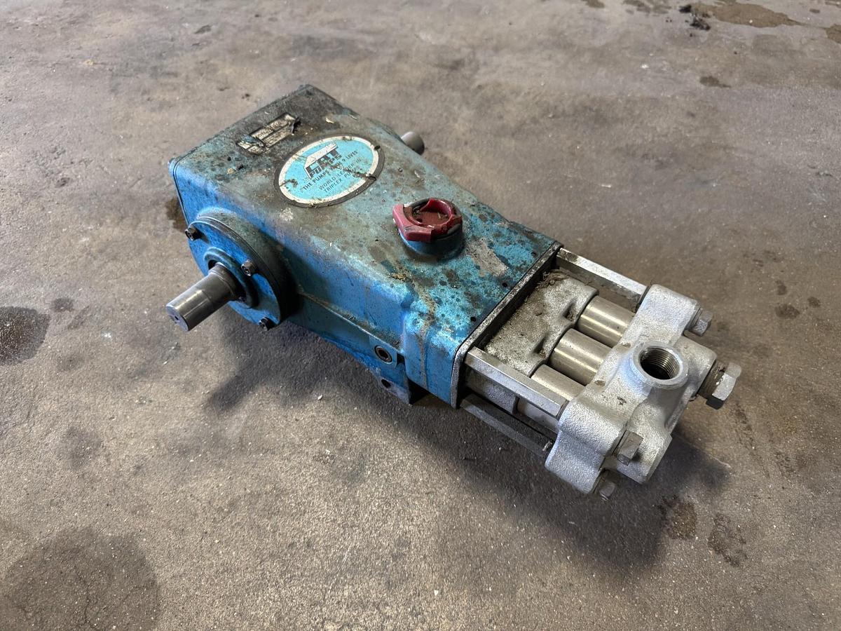 Tested CAT PUMPS 1010 PISTON PUMP