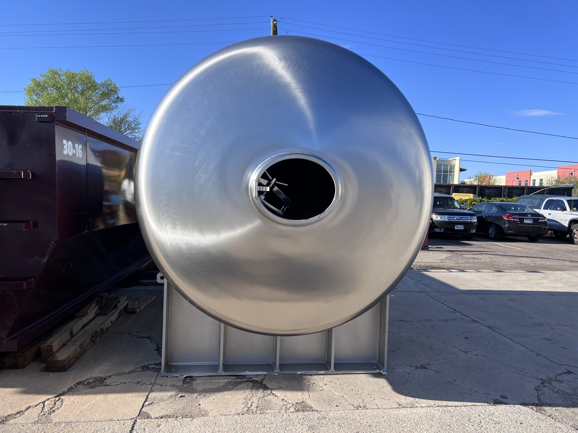 Used 2,500 GALLON CENTEC TANK