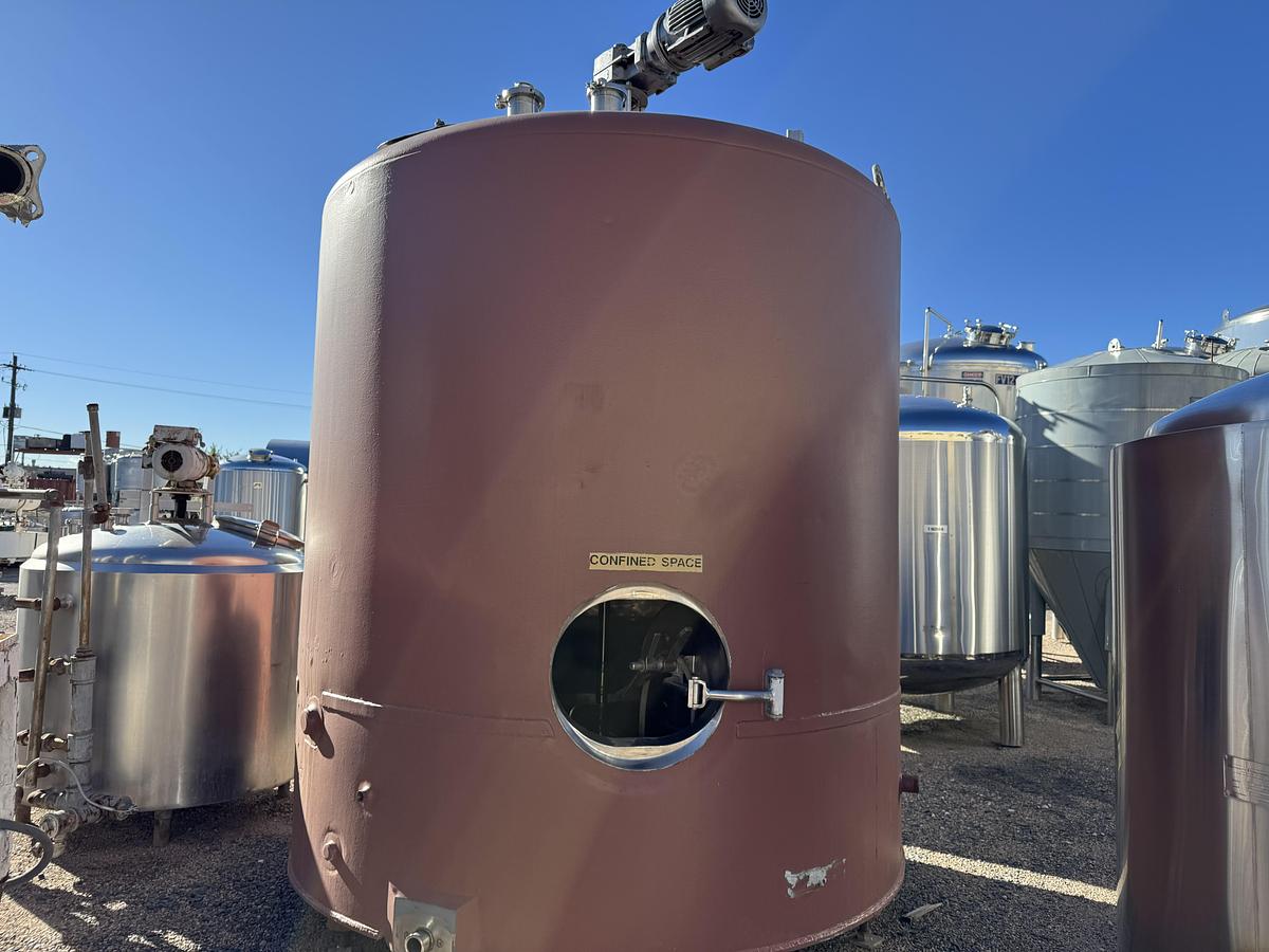 Refurbished 2000 GALLON PROCESSOR TANK