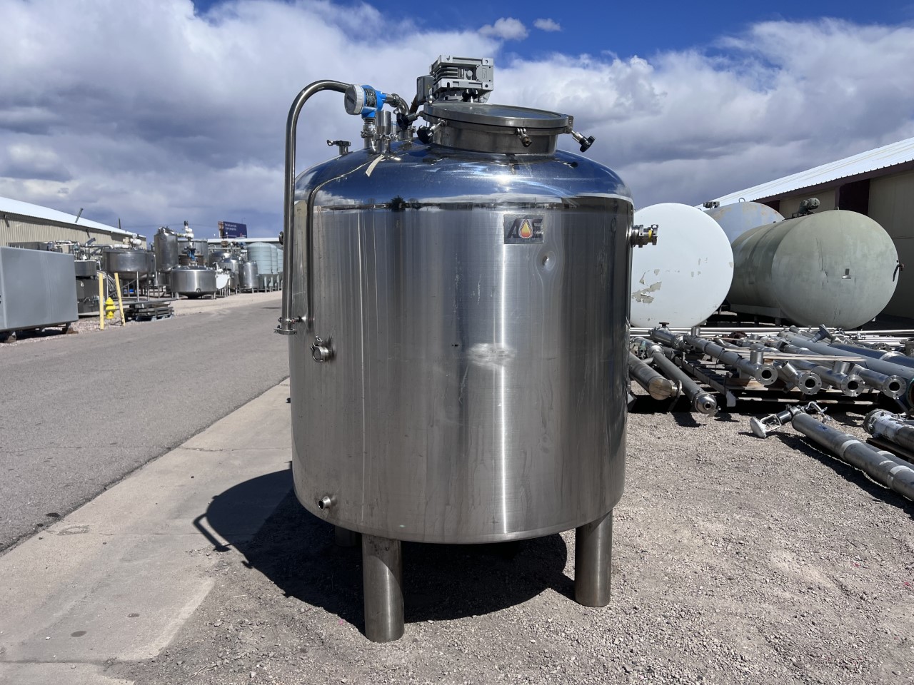 Used 600 GAL A/E MIX TANK