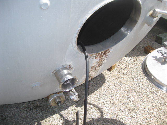 Used 4000 GALLON STORAGE TANK