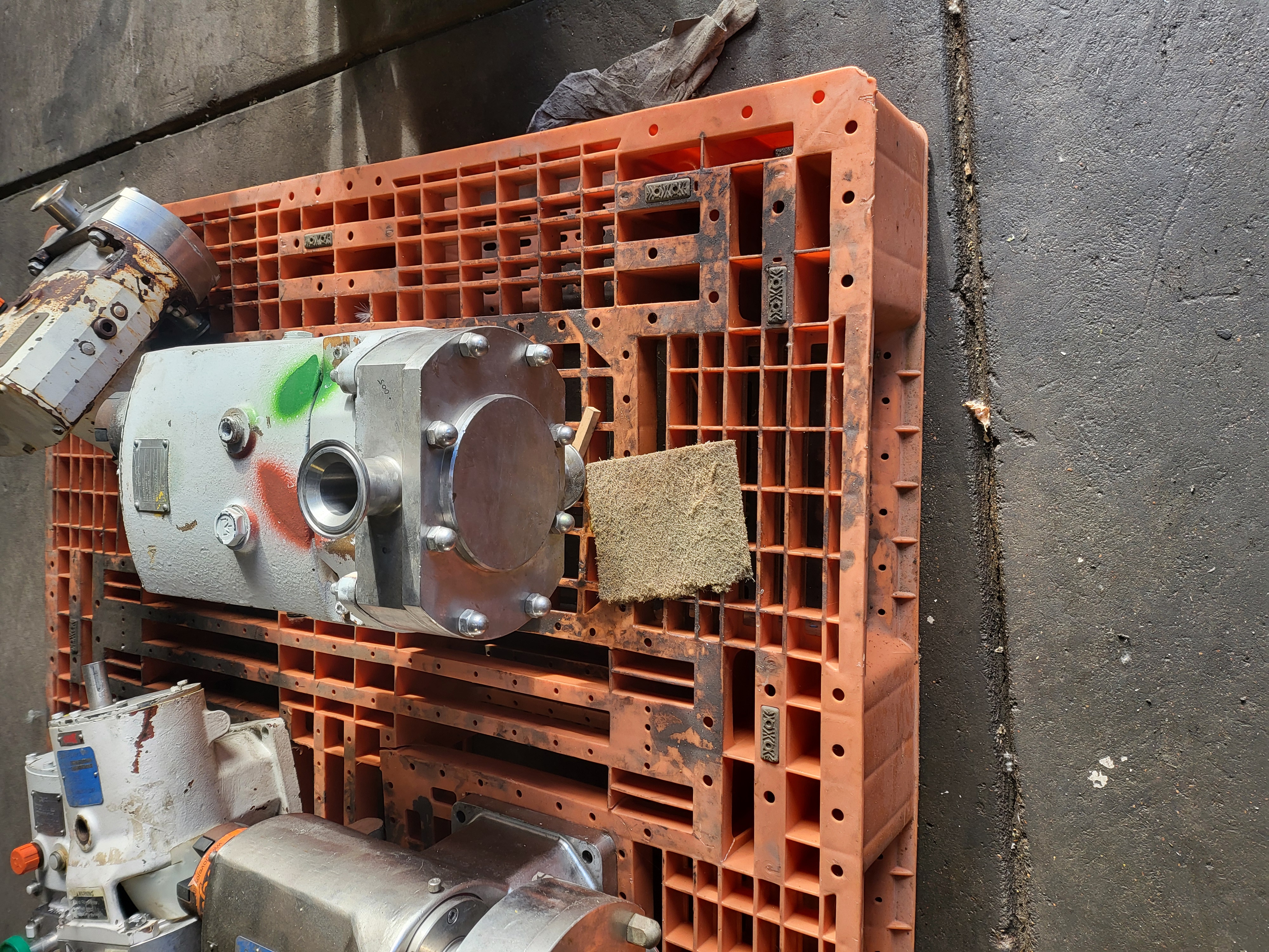 Used ALFA-LAVAL SX1 POSITIVE DISPLACEMENT PUMP