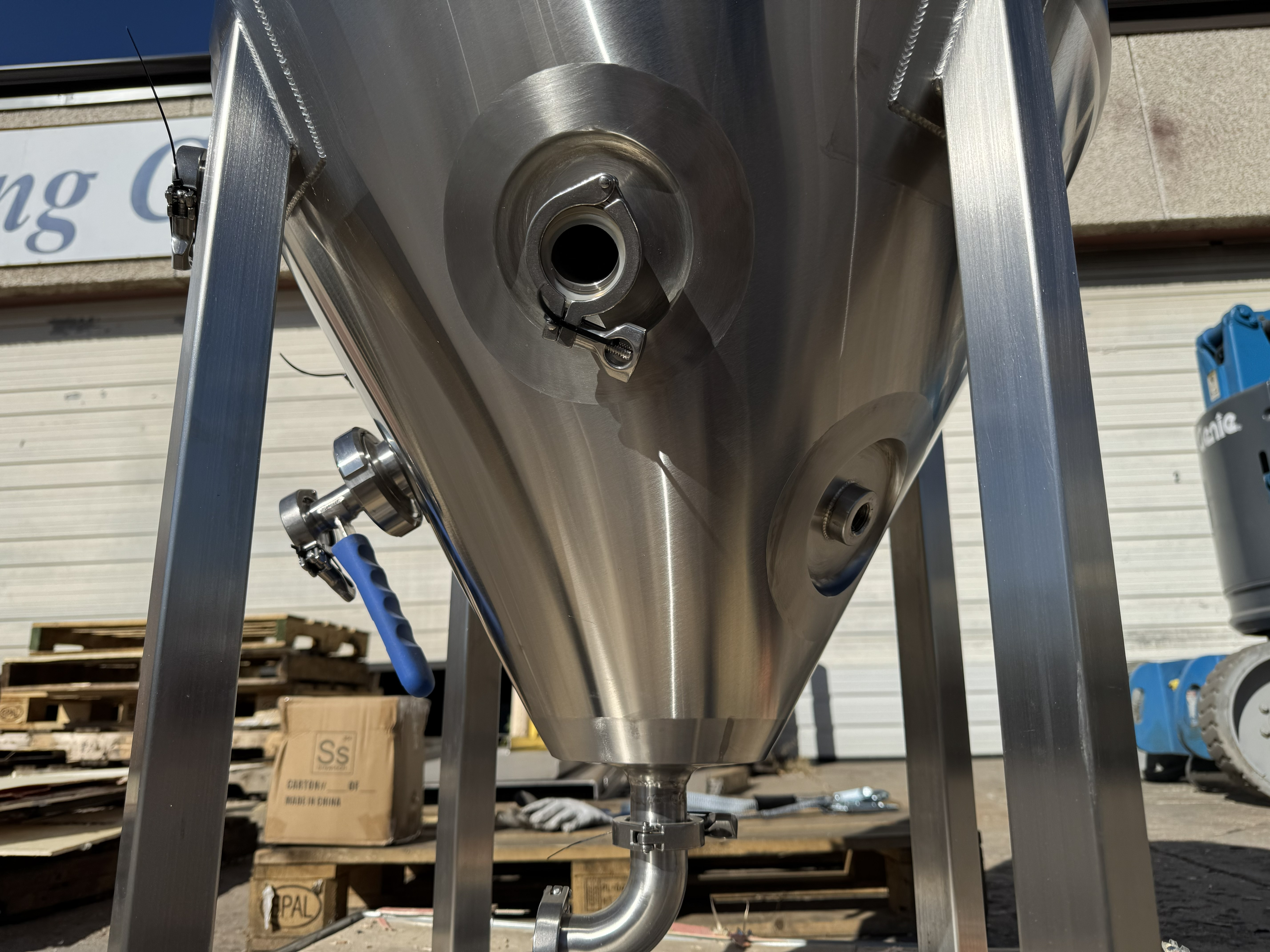 1 BBL FERMENTER TANK