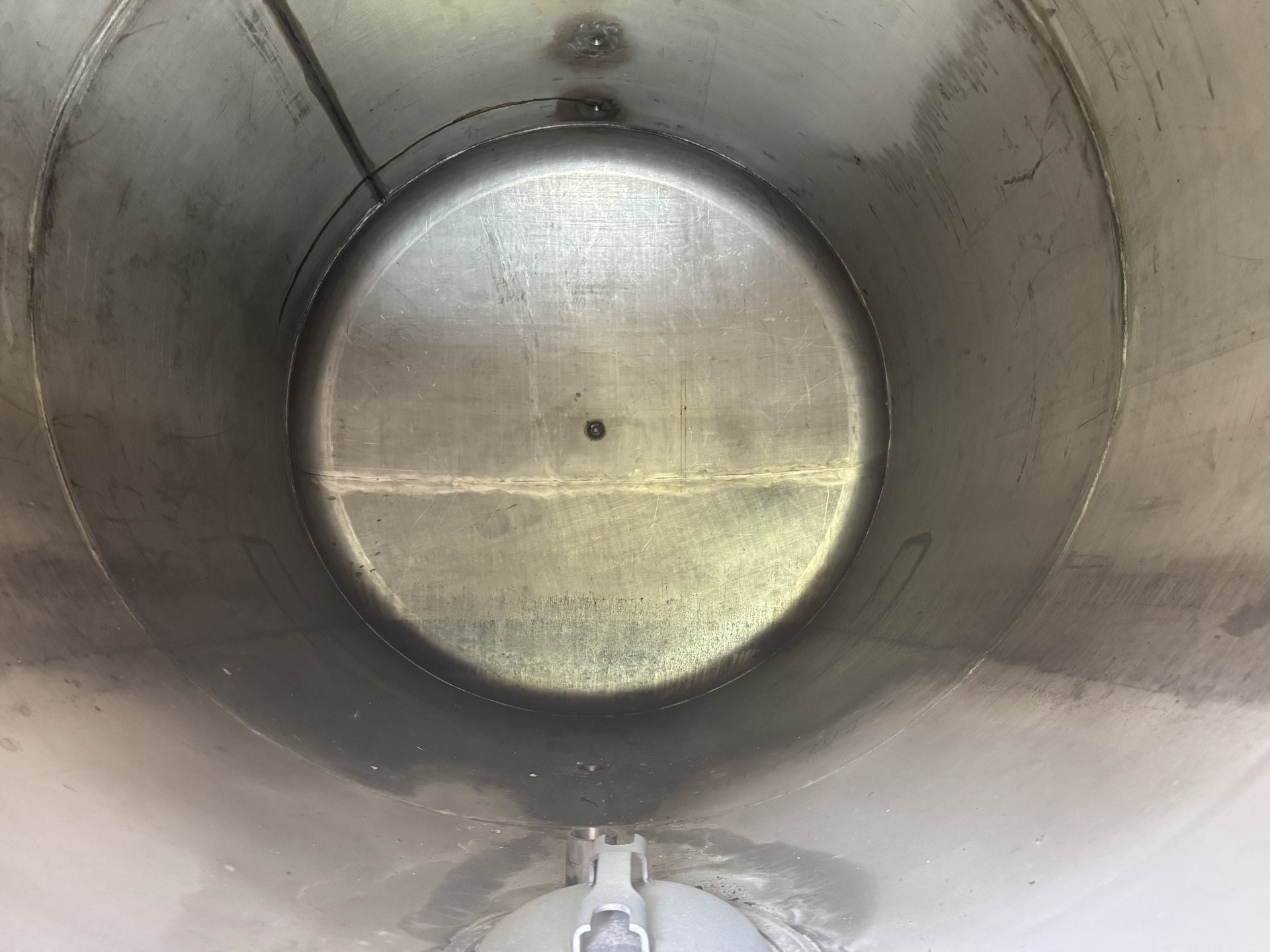 Refurbished 2,000 GALLON STORAGE TANK