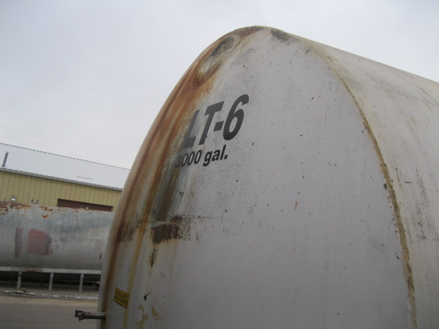 Used 3000 GALLON STORAGE TANK