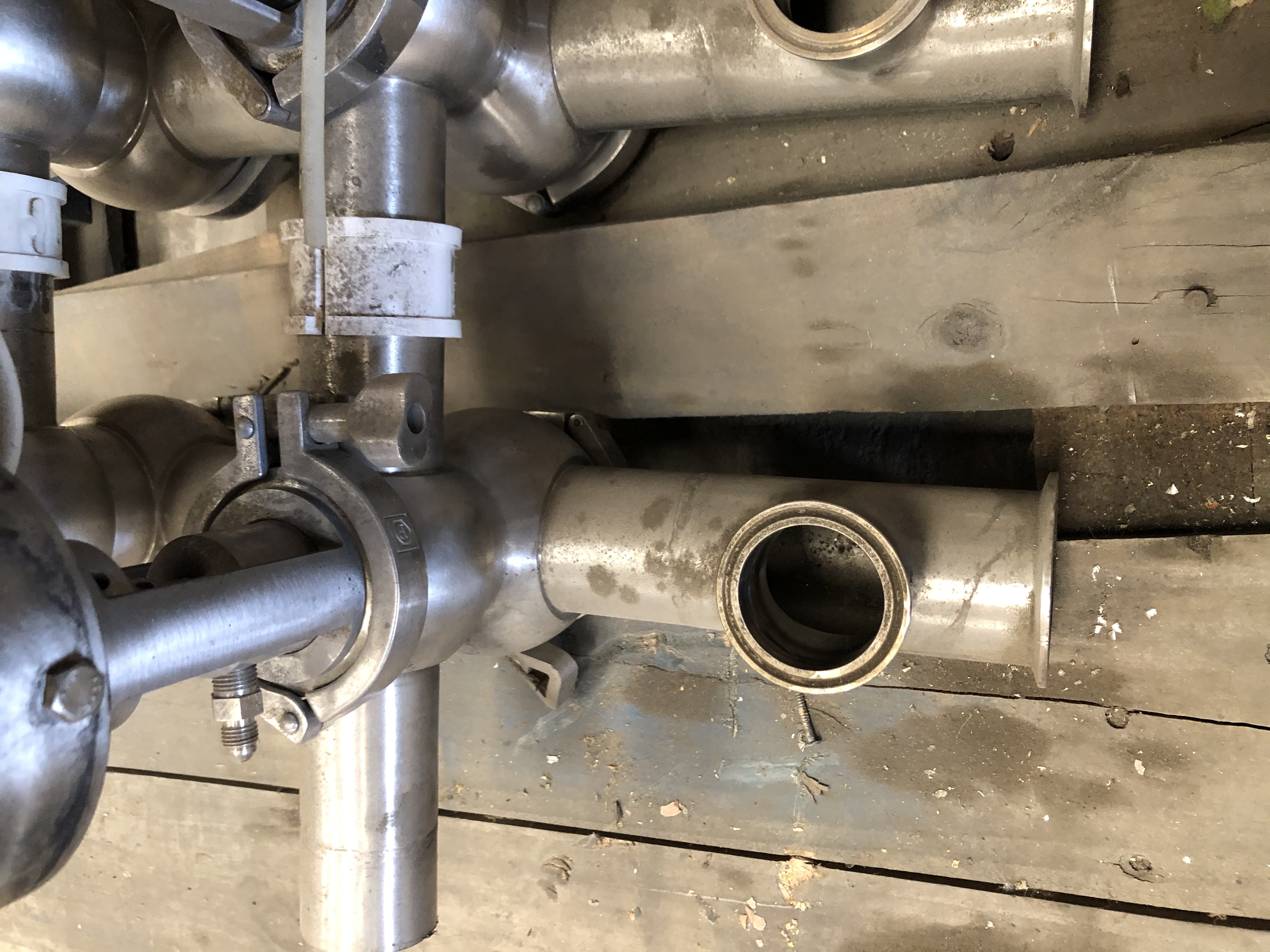 Used 4X2 CLUSTER OF 2" MIXPROOF VALVES