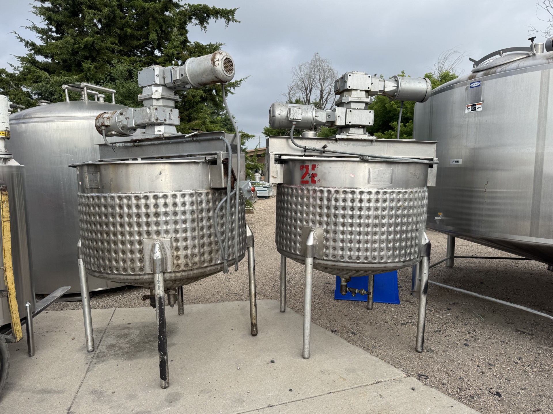 Refurbished 300 GALLON PROCESSOR TANK