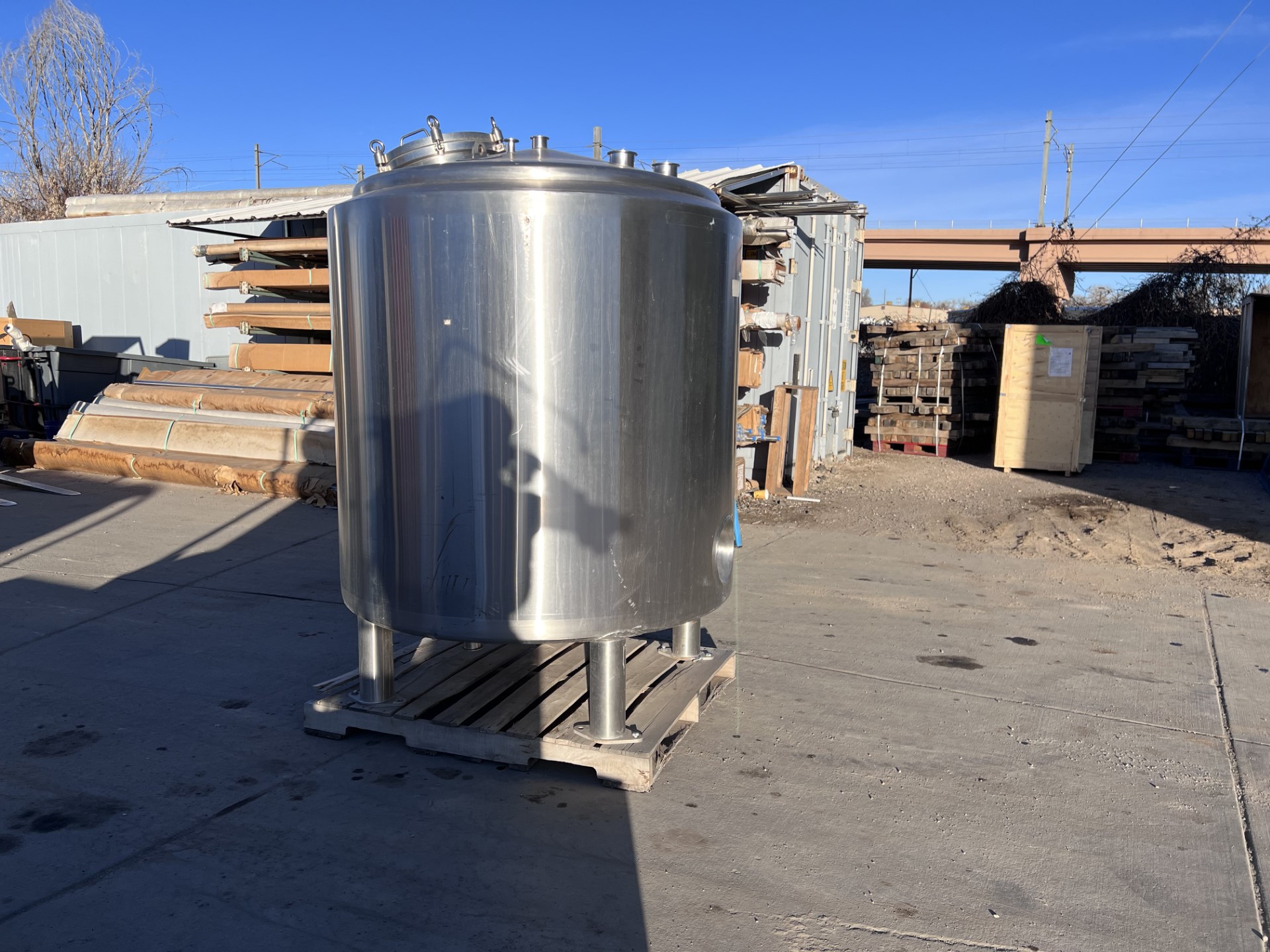 Refurbished 350 GALLON INSULATED STORAGE TANK