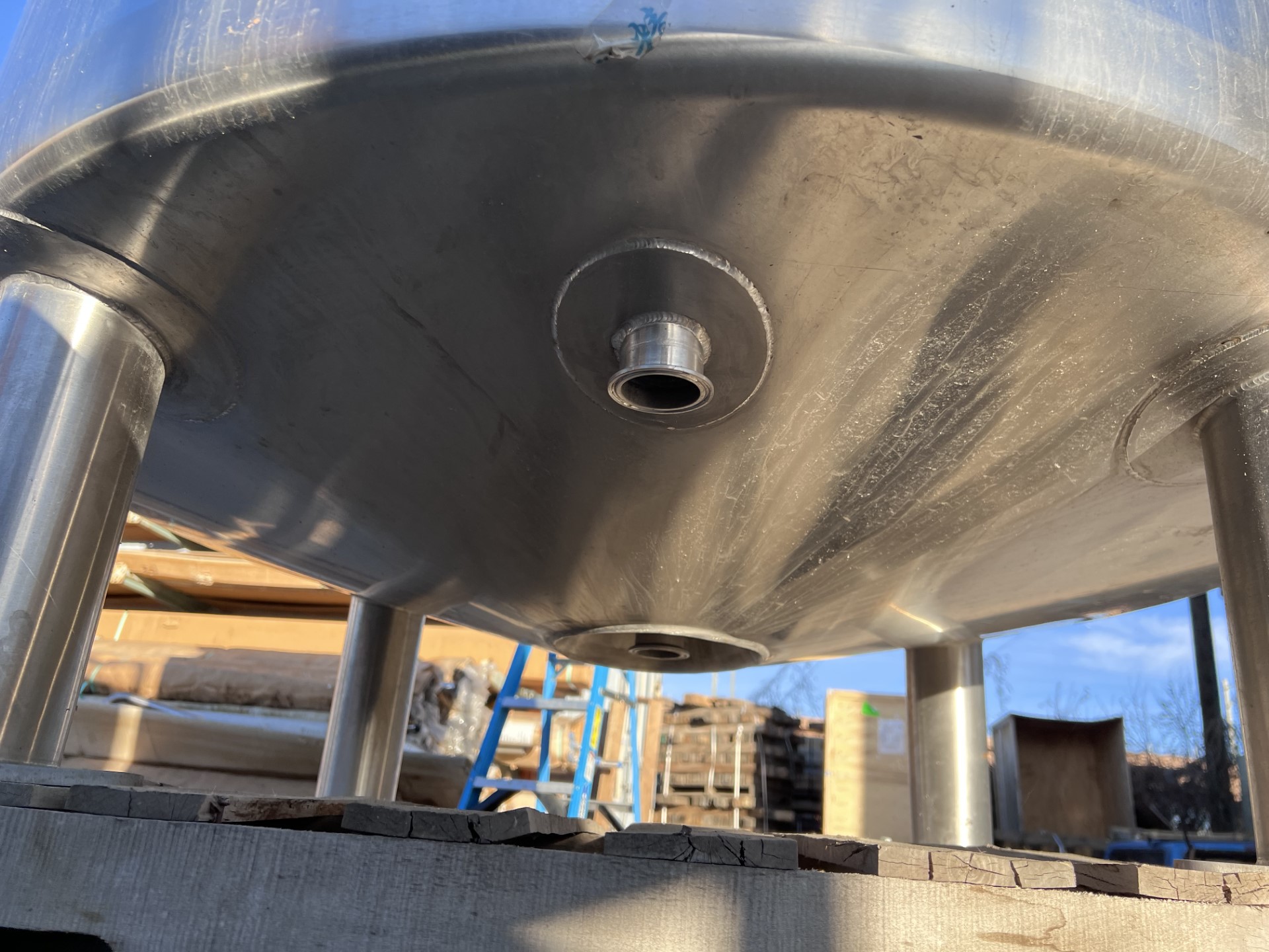 Refurbished 350 GALLON INSULATED STORAGE TANK