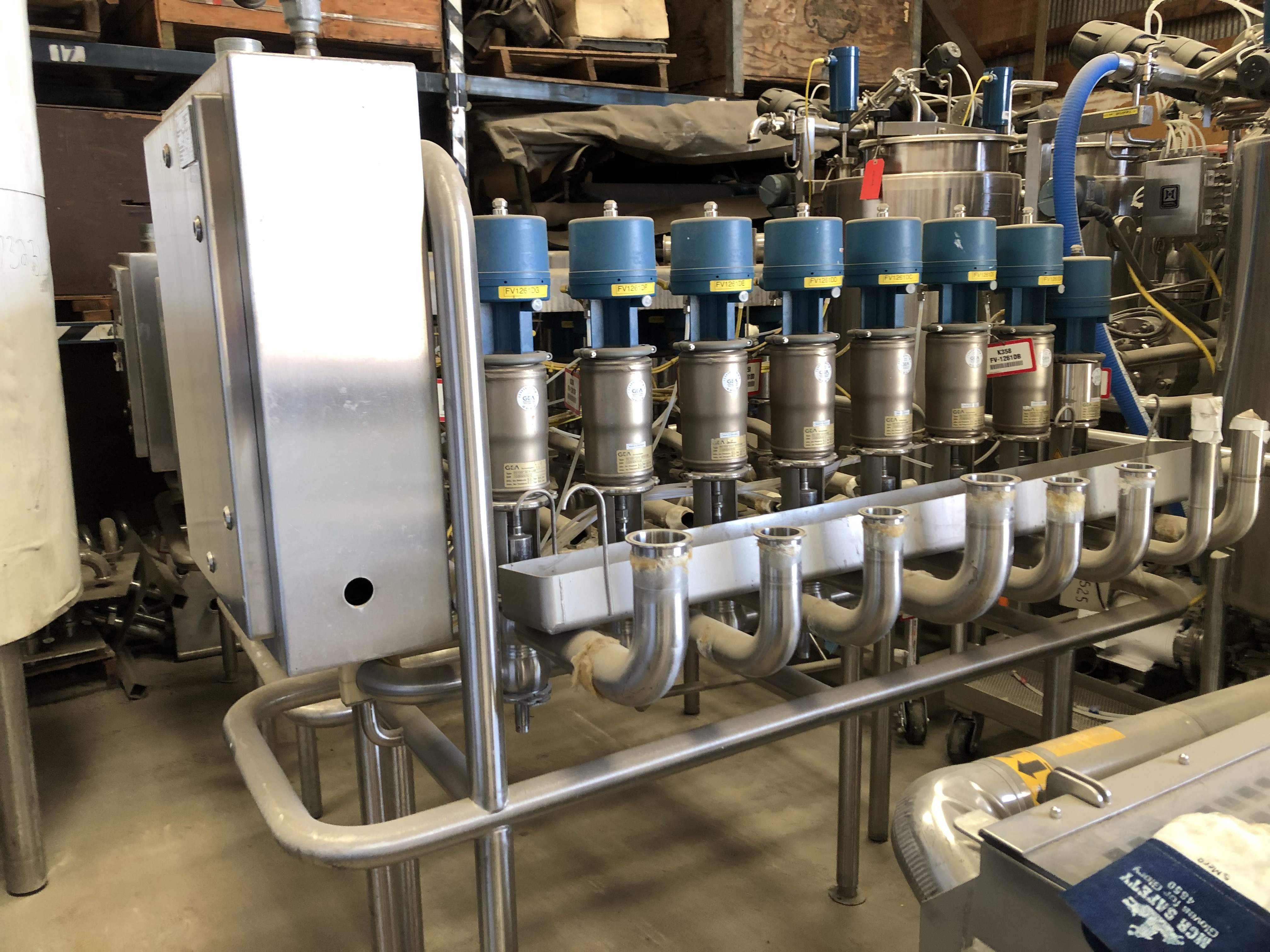 Used 8 X 1 GEA VALVE CLUSTER + CONTROL PANEL