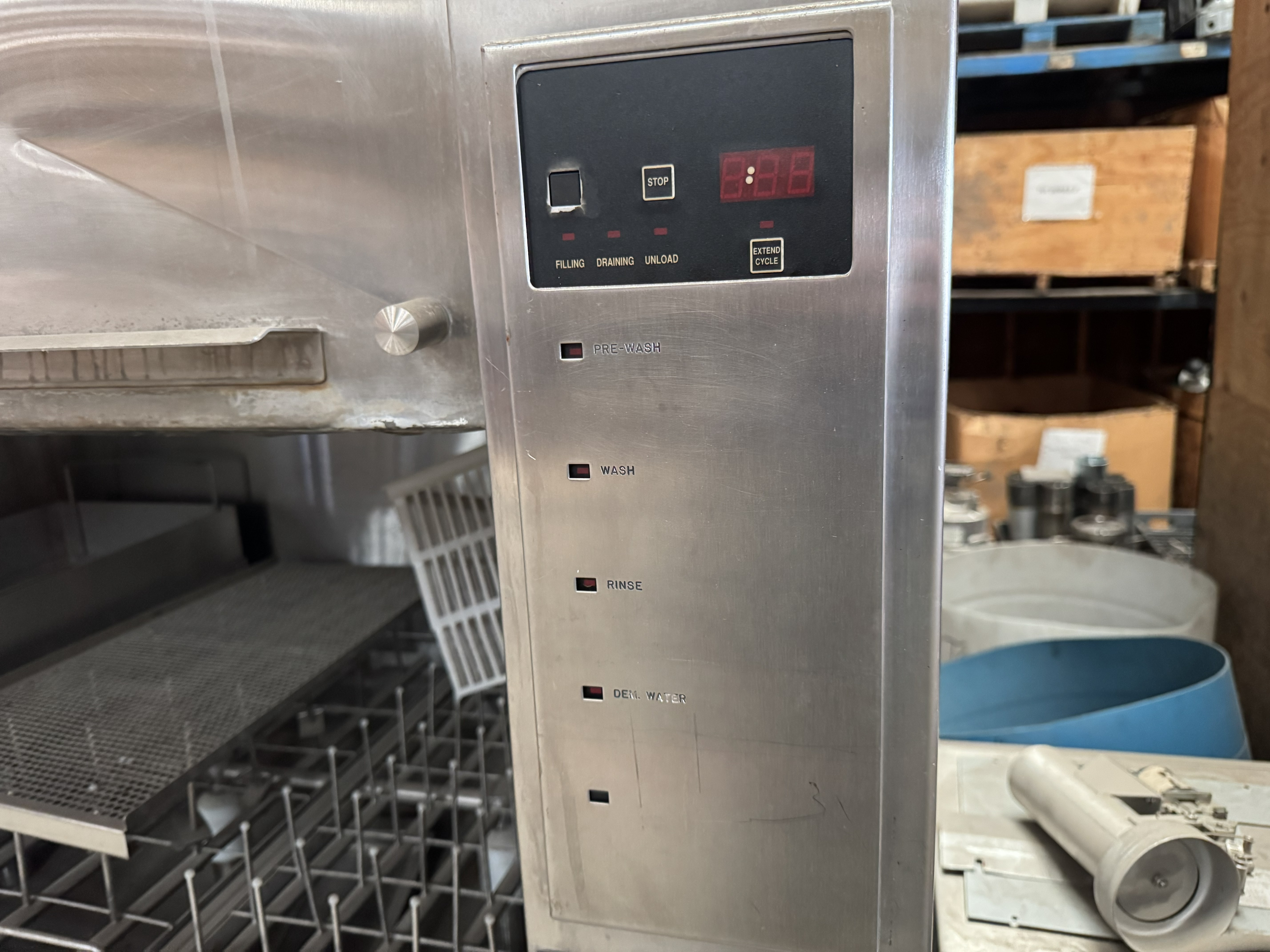 Used AMSCO RELIANCE SERIES GLASSWARE WASHER
